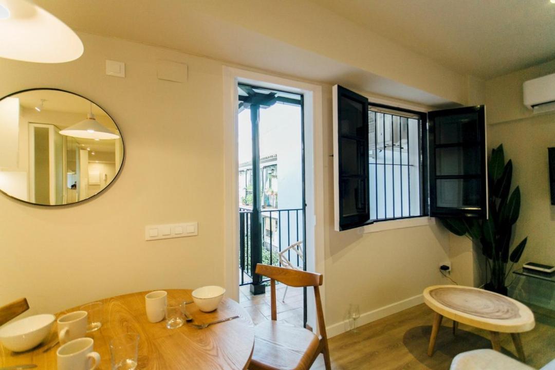 Studio 1Bd 1Bth - Center- Alfalfa Sevilla Bagian luar foto